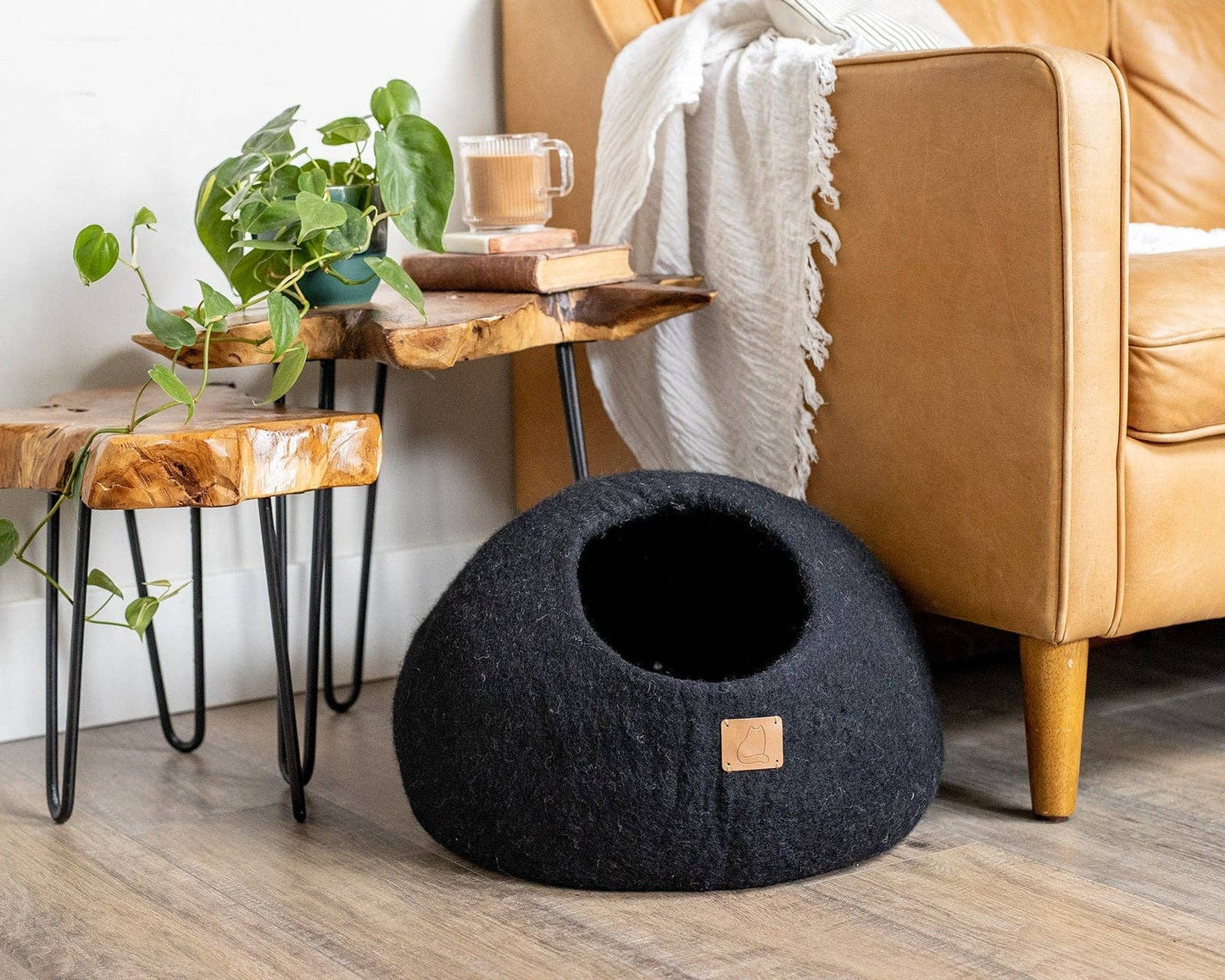 Premium Felted Wool Cat Cave Bed - Night Black | Regular